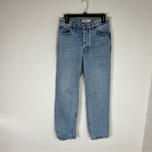 Abercrombie & Fitch High Rise Dad Jean in size 25 / 0 Short - Picture 2 of 6